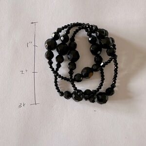 Set of Three Glass and Elastic Bracelet